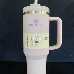 NWT Stanley Quencher H2.O Tumbler 40oz. Soft matte orchid